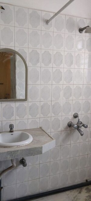 Bathroom in 1 BHK Apartment at Bandra West – for Rent