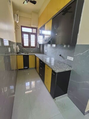 Kitchen in 2 BHK Builder Floor at Sector 42 – for Rent