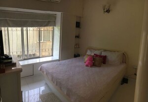 Bedroom in 2 BHK Apartment at Malabar Hill – for Sale