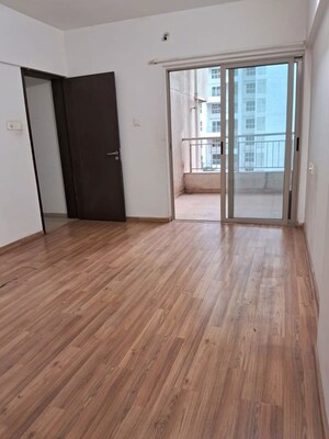 Room in 2 BHK Apartment at Pinnacle Gulmohar, Bavdhan – for Rent