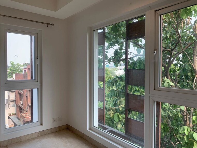 Room, vasant vihar 4 Bedroom 400 Sq.Yd. Builder Floor In Vasant Vihar Delhi 10317044