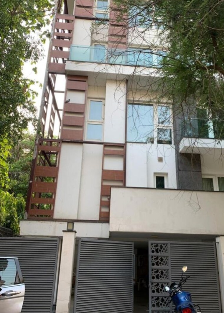 Exterior View, vasant vihar 4 Bedroom 400 Sq.Yd. Builder Floor In Vasant Vihar Delhi 10317044