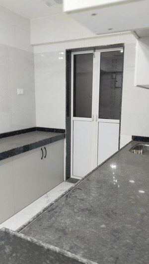Room in 2 BHK Apartment at Hatdia Ison Height, Lower Parel – for Rent