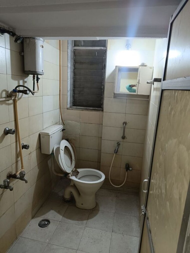 Bathroom, evershine nagar Pg For Boys In Evershine Nagar 10317057