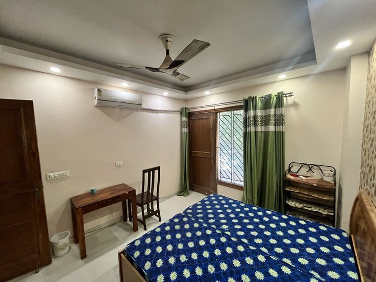 Bedroom, sushant lok i 3 Bedroom 1745 Sq.Ft. Builder Floor In Sushant Lok I Gurgaon 9987543