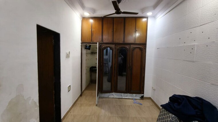Bedroom, bandra west 1 Bedroom 500 Sq.Ft. Apartment In Bandra West Mumbai 10317037