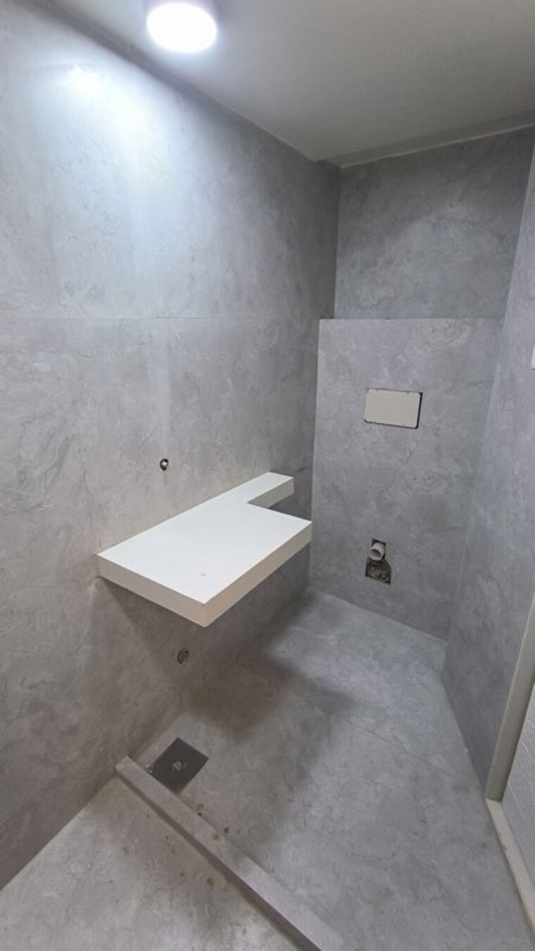 Bathroom, siddharth nagar 2 Bedroom 800 Sq.Ft. Apartment In Siddharth Nagar Mumbai 10317069