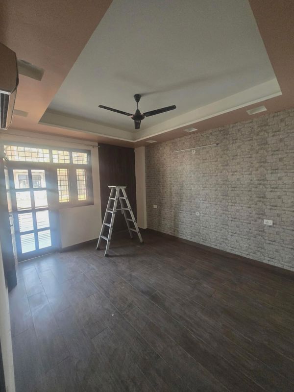 3 BHK + Pooja Room,Basement Builder Floor For Rent in GMS Road