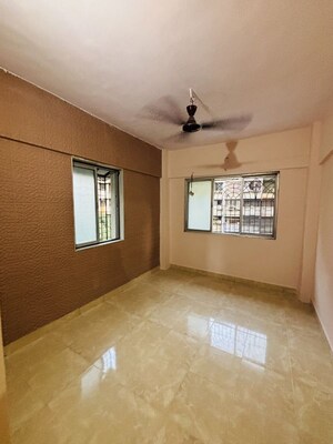 Bedroom in 1 BHK Apartment at Mulund West – for Rent
