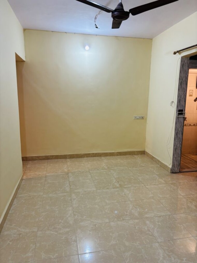 Room, mulund west 1 Bedroom 530 Sq.Ft. Apartment In Mulund West Mumbai 10317071