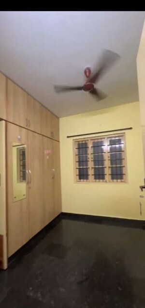 1 BHK Independent House For Rent in Kammanahalli