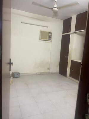 Room in 2 BHK Builder Floor at Malviya Nagar – for Rent