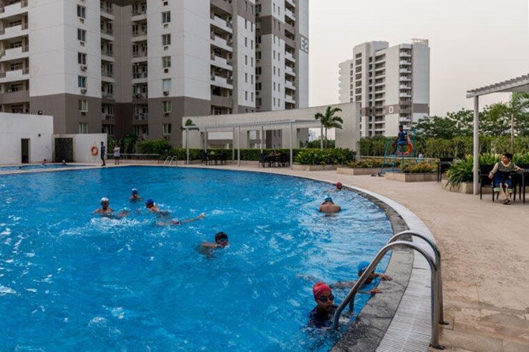 Swimming Pool, vatika-gurgaon-21 3 Bedroom 1733 Sq.Ft. Apartment In Sector 83 Gurgaon 10194157