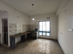 Room in 3 BHK Apartment at Gitanjali Park – for Sale