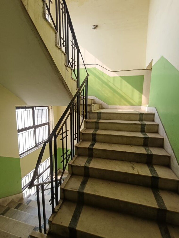 undefined, gitanjali park 3 Bedroom 1200 Sq.Ft. Apartment In Gitanjali Park Kolkata 10317092