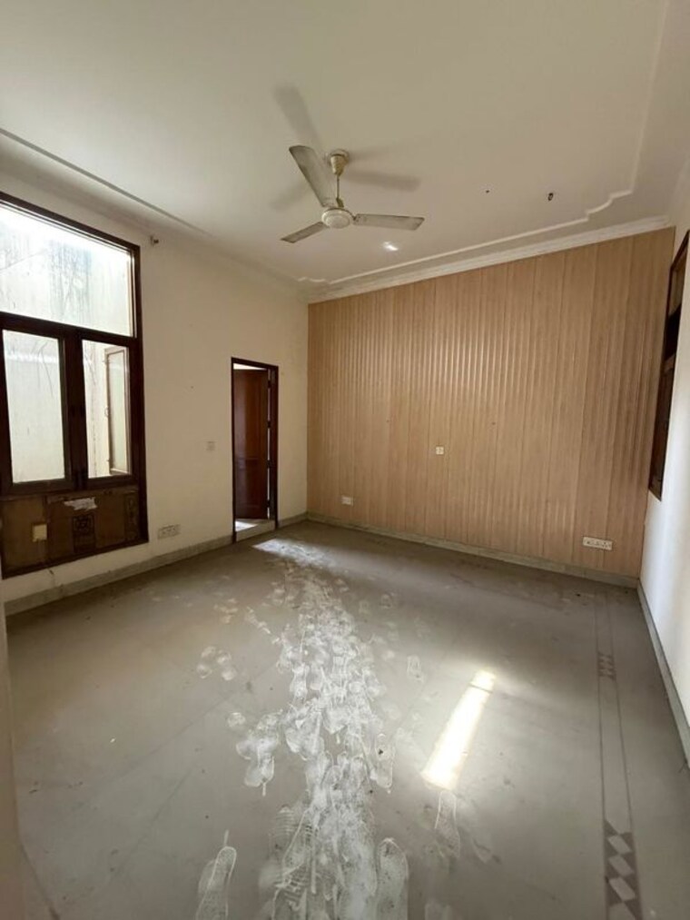 Room, sukhdev vihar 2 Bedroom 1300 Sq.Ft. Builder Floor In Sukhdev Vihar Delhi 10309324