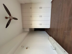 Room in 3.5 BHK Apartment at Adani Samsara, Sector 60 – for Rent