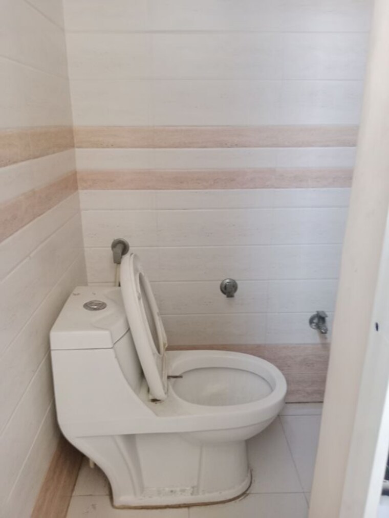 Bathroom, huda 2 Bedroom 810 Sq.Ft. Independent House In Huda Panipat 10317154