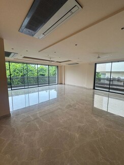 4 BHK + Pooja Room,Servant Room,Store Room Builder Floor For Rent in Safdarjung Development Area