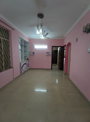 2 BHK Apartment For Rent in Eros Southend Apartments, Charmwood Village