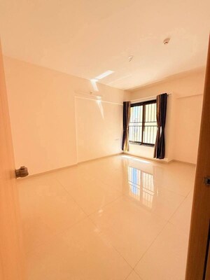 Room in 2 BHK Apartment at Kohinoor Courtyard One, Wakad – for Rent