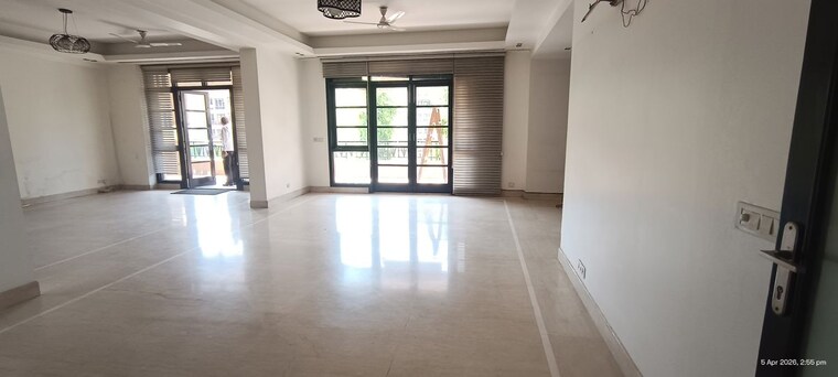 Room, eros-royale-retreat-iii 5 Bedroom 4390 Sq.Ft. Apartment In Charmwood Village Faridabad 10317187