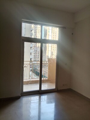 Room in 3 BHK Apartment at Mahagun Mywoods, Sector 16c Greater Noida – for Rent