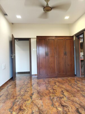 Room in 2 BHK Apartment at NRI Complex Phase I, Seawoods Sector 58 – for Rent