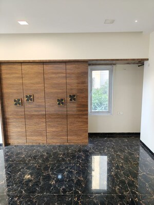 Room in 2 BHK Apartment at NRI Complex Phase I, Seawoods Sector 58 – for Rent