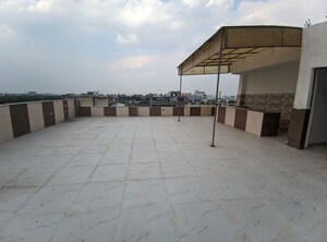 Parking in 4 BHK Builder Floor at Green Fields Colony – for Sale