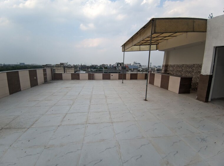  Parking, green fields colony 4 Bedroom 450 Sq.Yd. Builder Floor In Green Fields Colony Faridabad 10317215