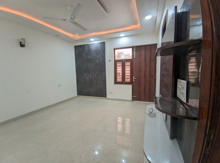 Kitchen, green fields colony 4 Bedroom 450 Sq.Yd. Builder Floor In Green Fields Colony Faridabad 10317215