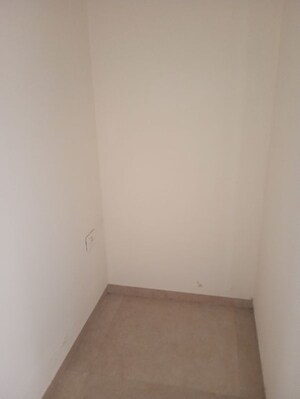 Room in 3 BHK Apartment at Lodha Downtown, Dombivli East – for Rent