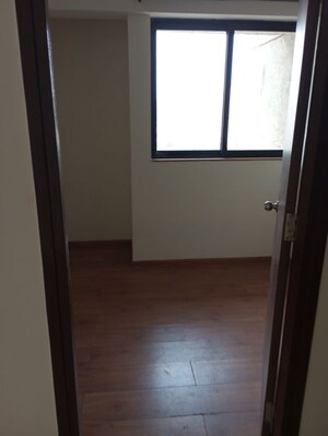 Room in 3 BHK Apartment at Lodha Downtown, Dombivli East – for Rent