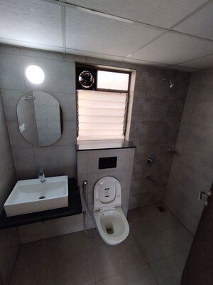 Bathroom in 1 BHK Apartment at Mahindra Alcove, Chandivali – for Rent