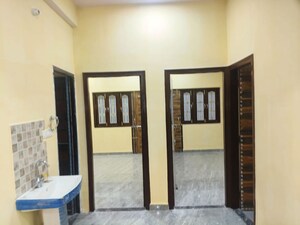  2 BHK Builder Floor at Kidwaipuri – for Rent