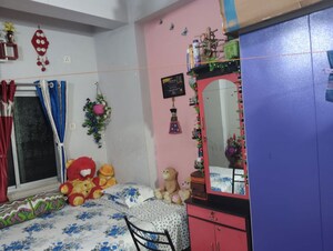 Room in 2 BHK Apartment at Behala – for Rent