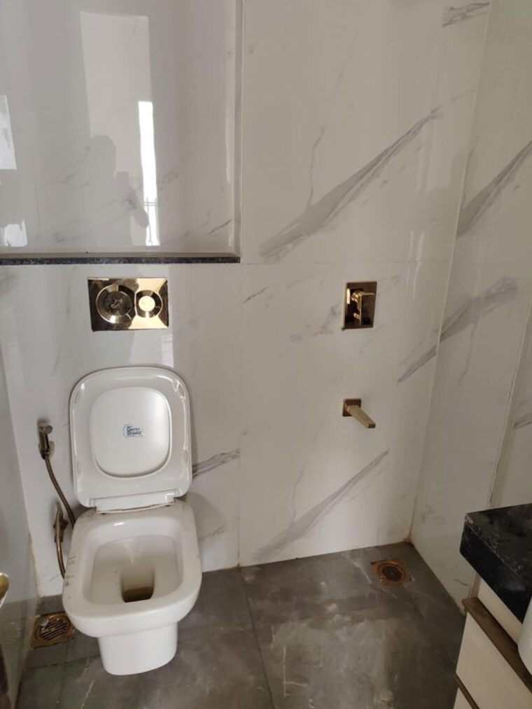 Bathroom, signature-global-prime 2 Bedroom 750 Sq.Ft. Apartment In Sector 63a Gurgaon 10317315