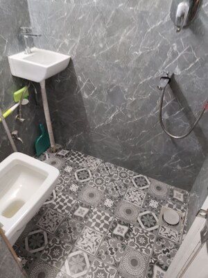 Furnished Amenities in 1 BHK Builder Floor at Chirag Dilli – for Rent