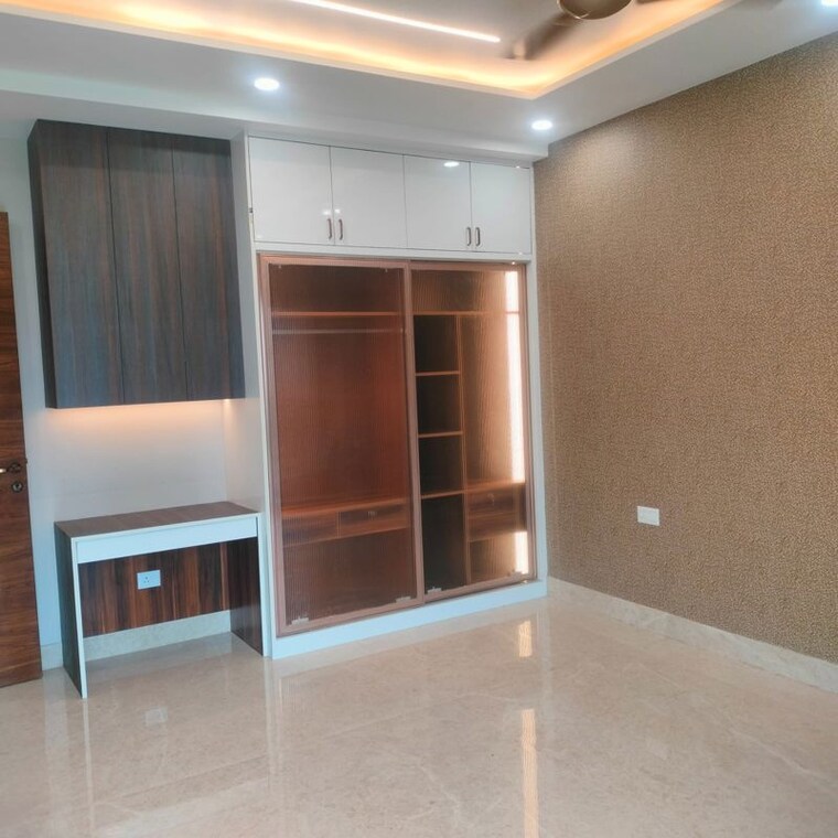 Living Room, bptp-district-phase-2 4 Bedroom 2500 Sq.Ft. Builder Floor In Sector 84 Faridabad 10317329