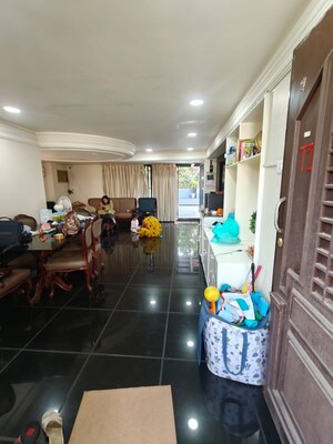 Parking in 3 BHK Apartment at Clover Classic, Koregaon Park – for Rent