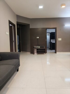 Room in 2 BHK Apartment at NRI Complex Phase 2, Seawoods – for Rent