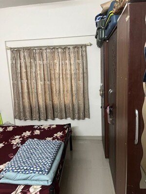 Bedroom in 2 BHK Apartment at Amanora Victory Towers, Hadapsar – for Rent