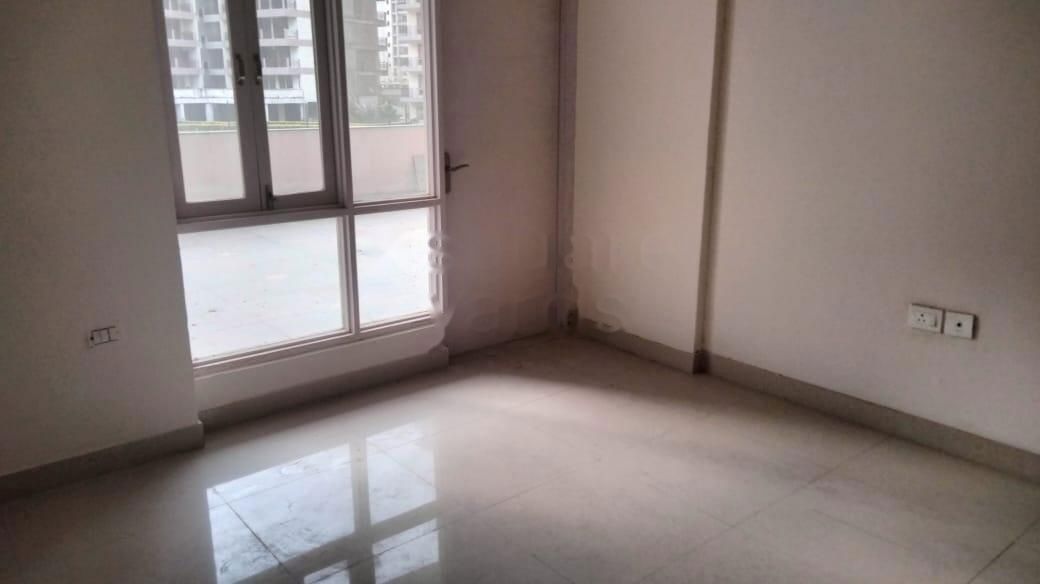 3 BHK + Servant Room Apartment For Rent in Pareena The Elite Residences