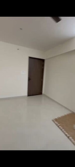 Room in 3 BHK Apartment at Global Enrise, Rahatani – for Rent