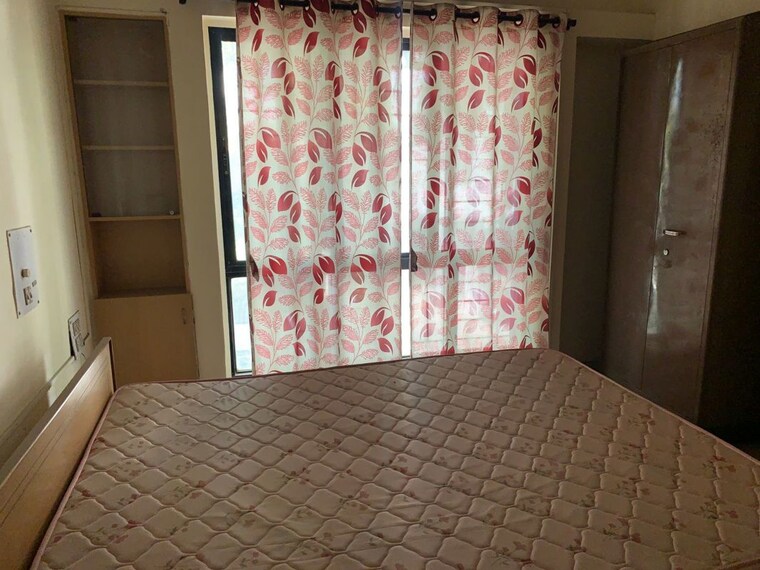 Bedroom, shri-shanti-apartments 2.5 Bedroom 1100 Sq.Ft. Apartment In Aundh Pune 10317394