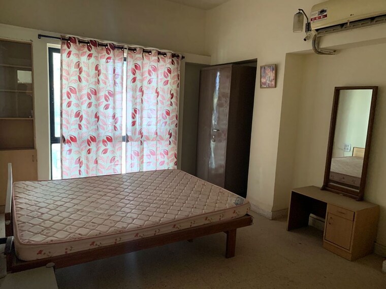 Bedroom, shri-shanti-apartments 2.5 Bedroom 1100 Sq.Ft. Apartment In Aundh Pune 10317394