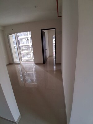 Room in 2 BHK Apartment at Vartak Nagar – for Sale