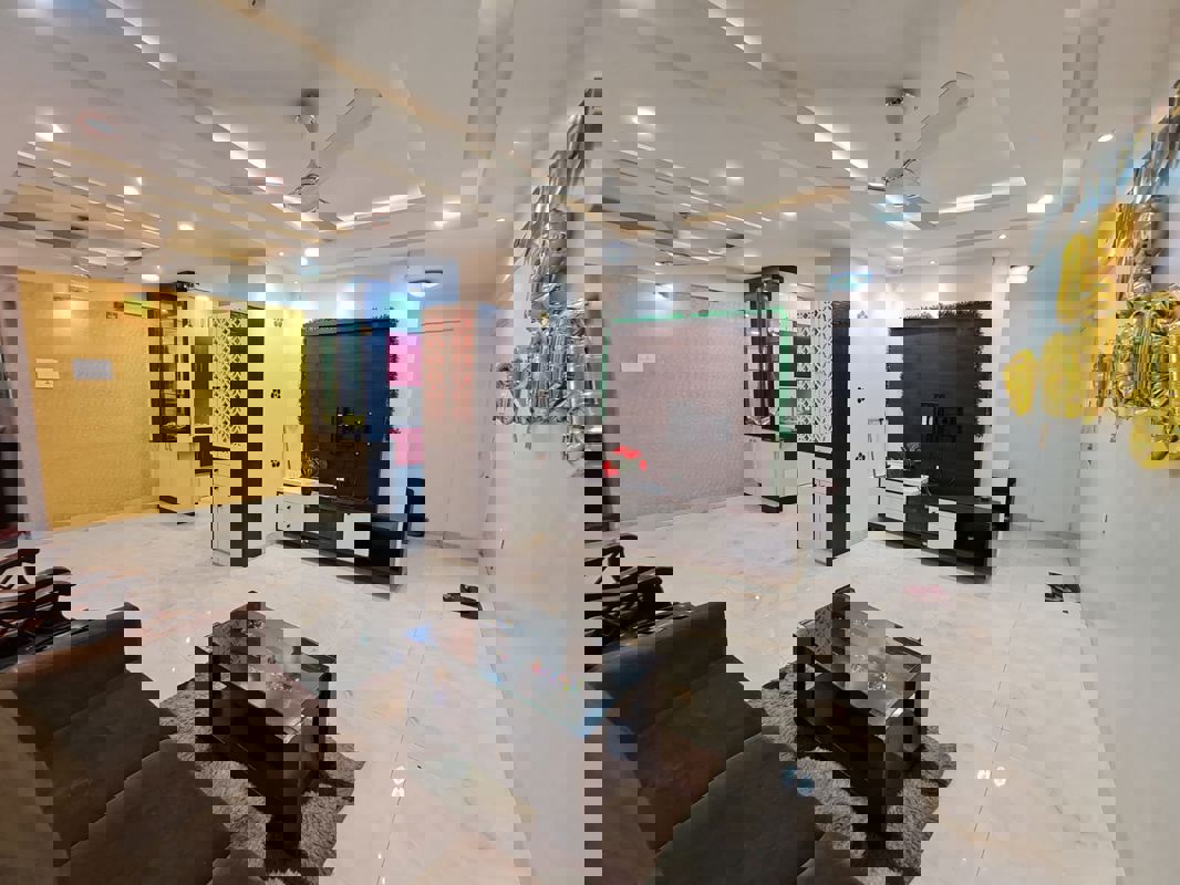 2 BHK 1250 Sq.Ft. Apartment in Lunkad Goldcoast