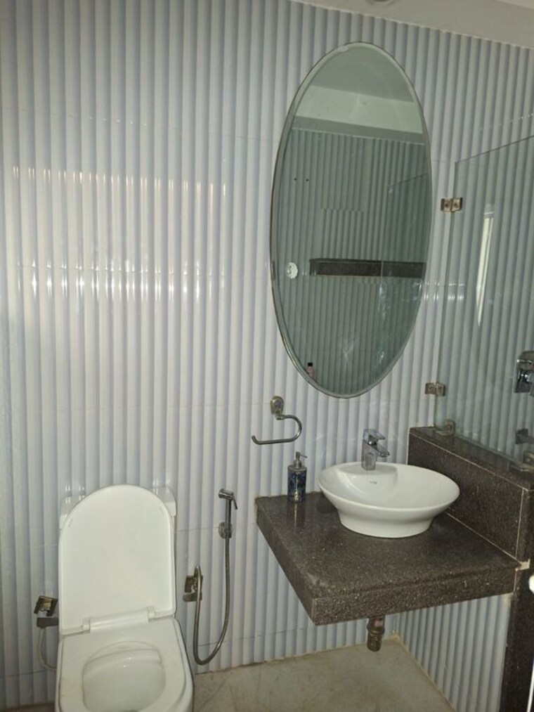 Bathroom, gulmohar enclave 3 Bedroom 1350 Sq.Ft. Builder Floor In Gulmohar Enclave Delhi 10317447